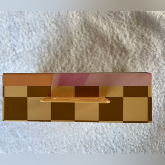 MVMT AirPod pro soft shell protective casa. Gingham plaid. NWT - Picture 7 of 9